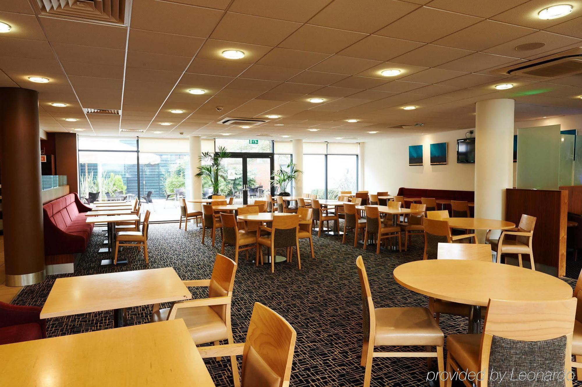 Holiday Inn Express Cheltenham Town Centre By Ihg Exterior photo