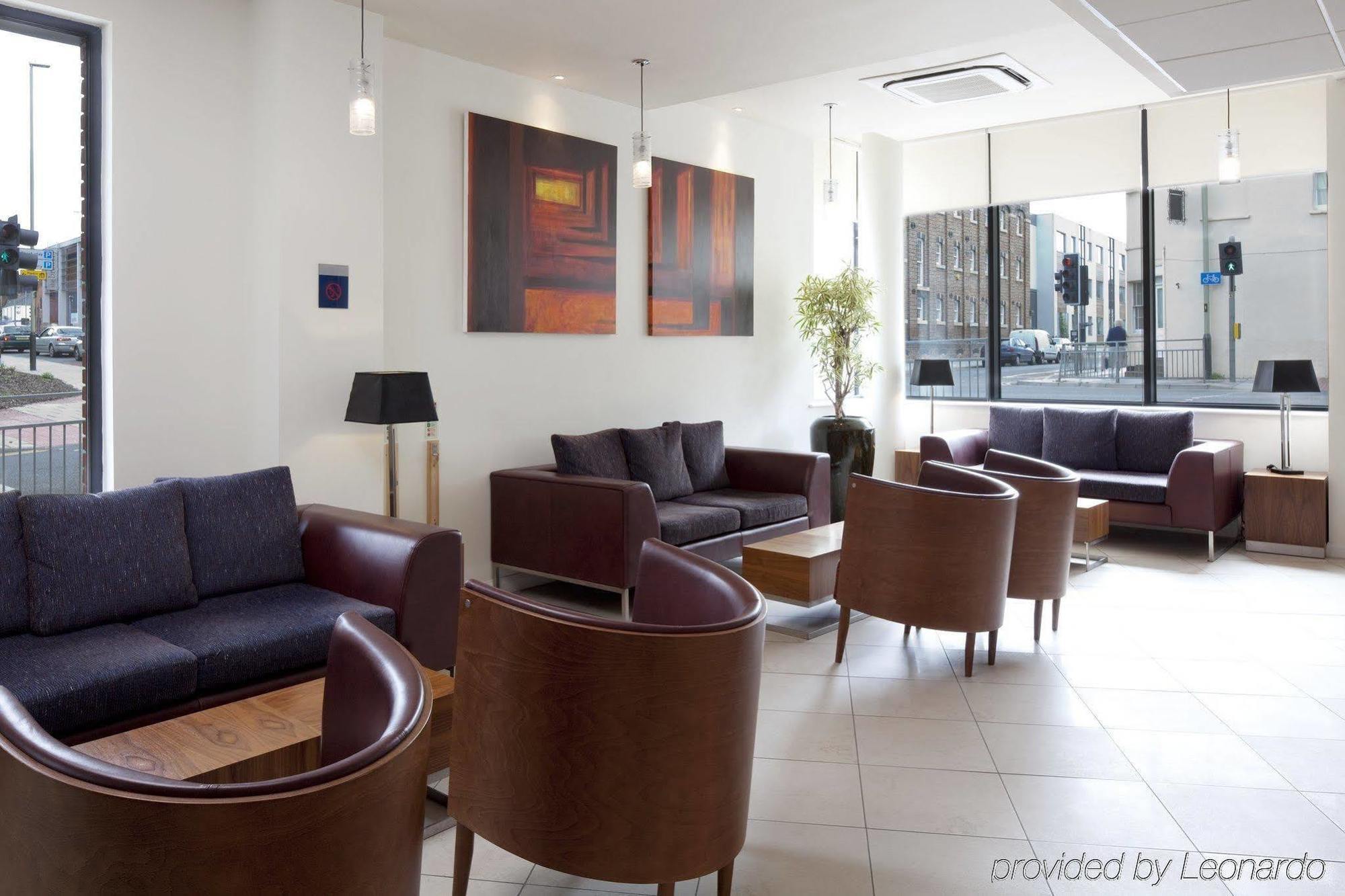 Holiday Inn Express Cheltenham Town Centre By Ihg Exterior photo
